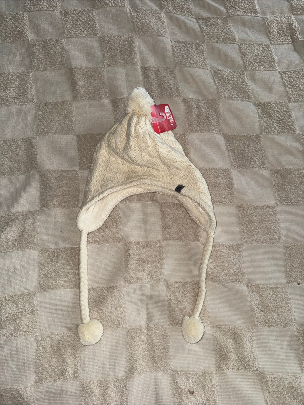 NWT The North Face Cream Cable‎ Knit Earflap Hat